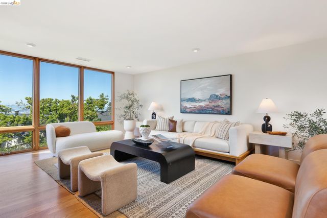 470 Spruce St, Berkeley, CA 94708