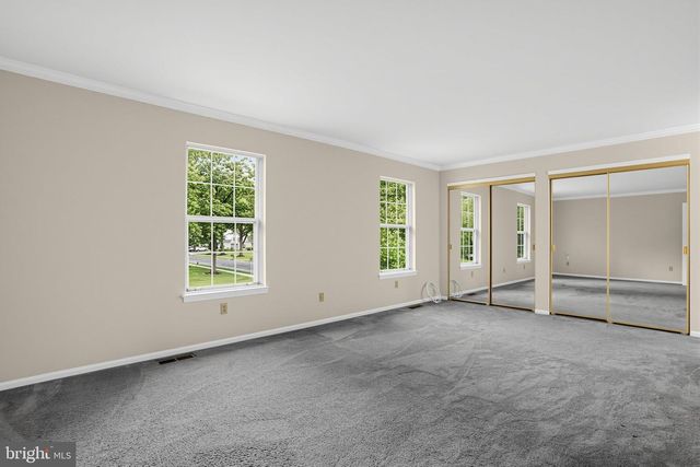 1535 WILLOW POND DR, Yardley, PA 19067
