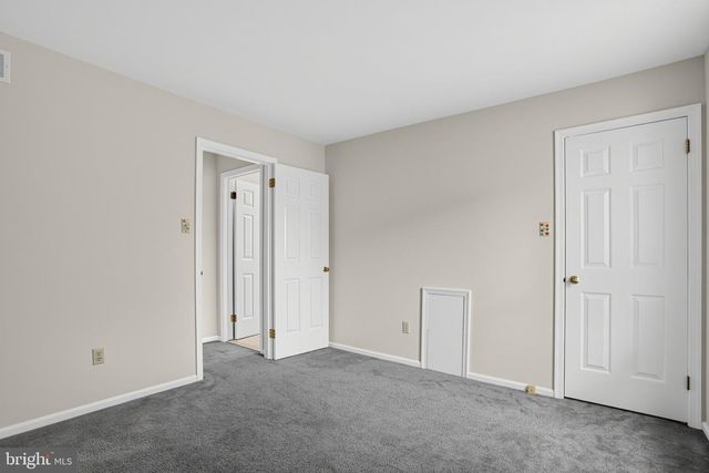 1535 WILLOW POND DR, Yardley, PA 19067