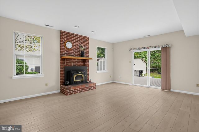 1535 WILLOW POND DR, Yardley, PA 19067