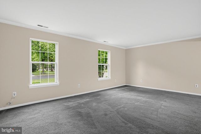 1535 WILLOW POND DR, Yardley, PA 19067