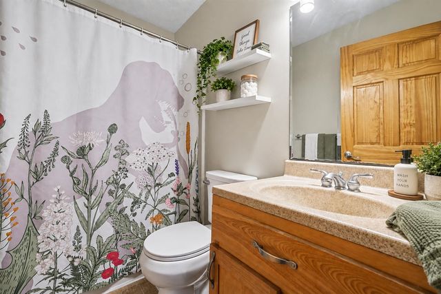 6202 Black Creek Drive, Middleville, MI 49333