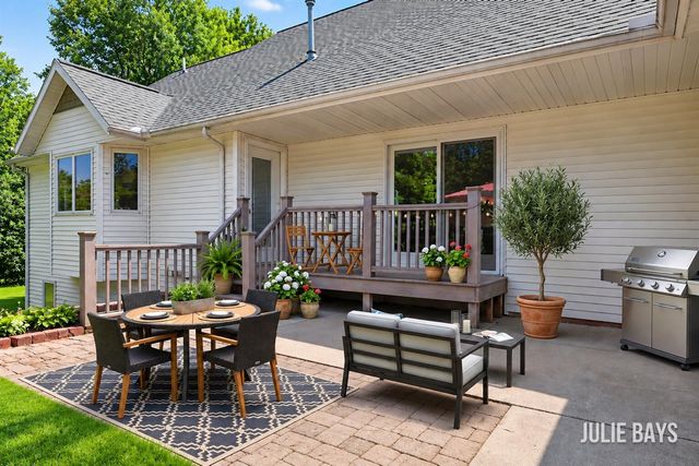 6202 Black Creek Drive, Middleville, MI 49333
