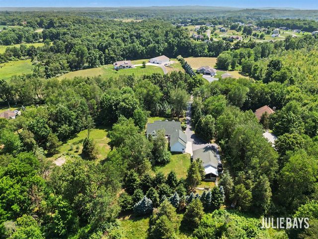 6202 Black Creek Drive, Middleville, MI 49333
