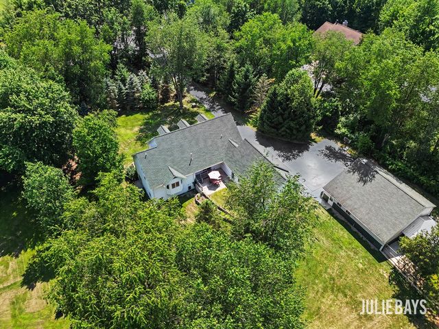 6202 Black Creek Drive, Middleville, MI 49333