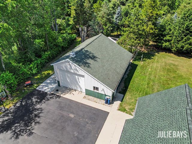 6202 Black Creek Drive, Middleville, MI 49333