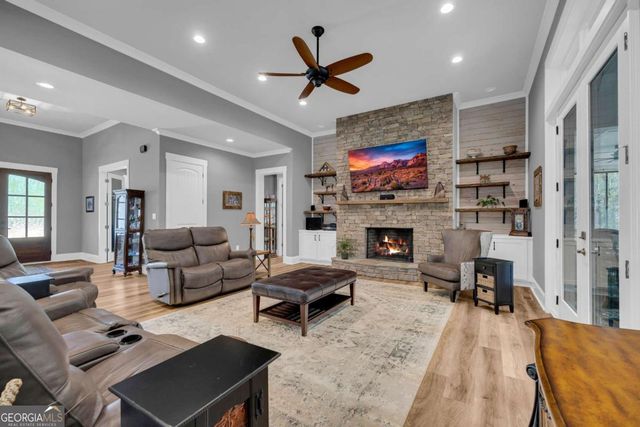 2499 River's Edge Drive, Bogart, GA 30622