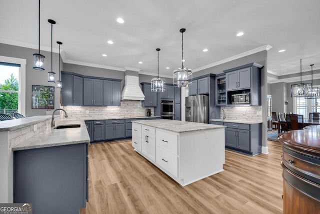 2499 River's Edge Drive, Bogart, GA 30622
