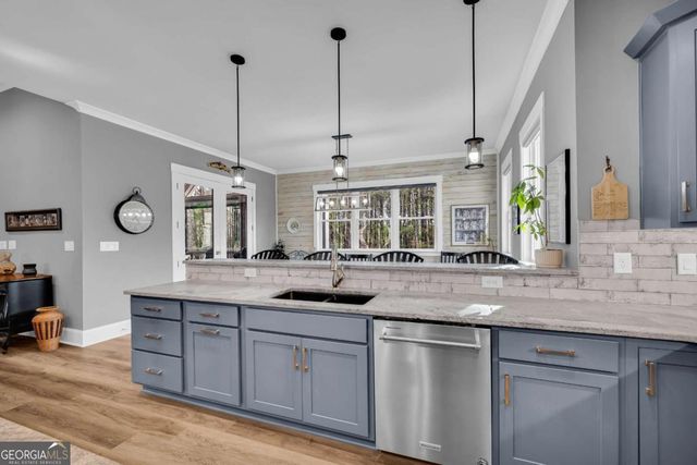2499 River's Edge Drive, Bogart, GA 30622