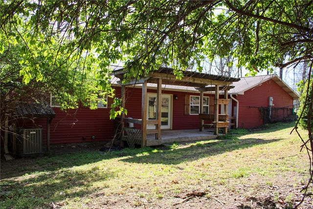 3778 Cherokee Lane, Harrison, AR 72601