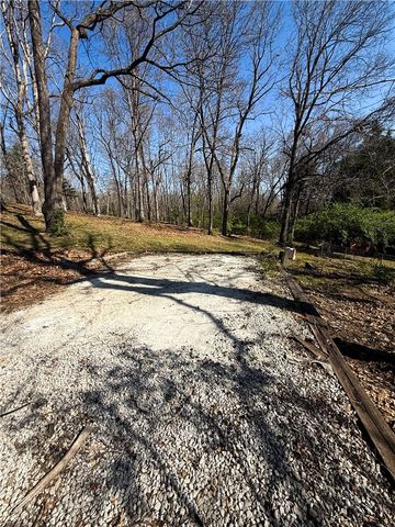 3778 Cherokee Lane, Harrison, AR 72601