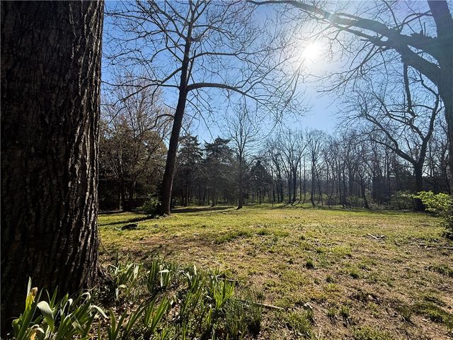 3778 Cherokee Lane, Harrison, AR 72601