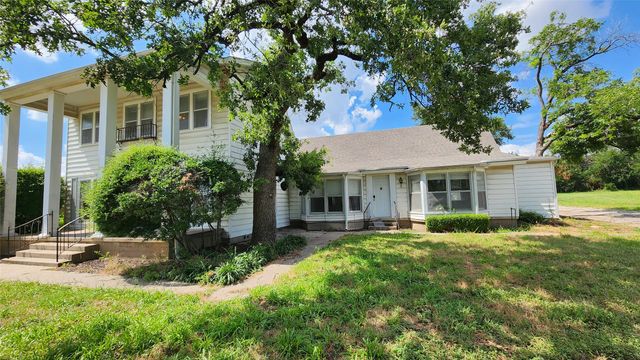 1824 Willowwood Street, Denton, TX 76205