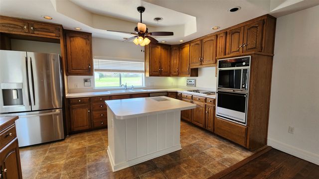 1824 Willowwood Street, Denton, TX 76205