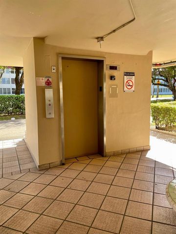 1401 NE 191st Street, Miami, FL 33179