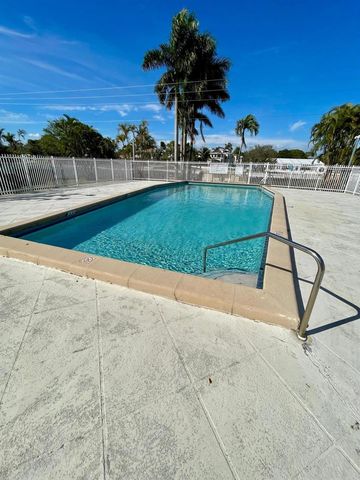 1401 NE 191st Street, Miami, FL 33179