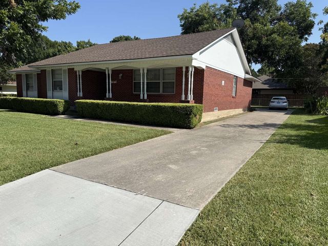 1706 E 15th Street, Plano, TX 75074