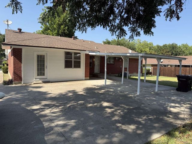 1706 E 15th Street, Plano, TX 75074