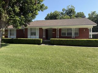 1706 E 15th Street, Plano, TX 75074