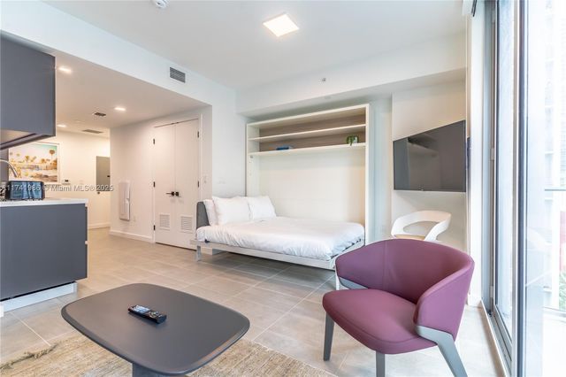 227 NE 2nd St 2610, Miami, FL 33132