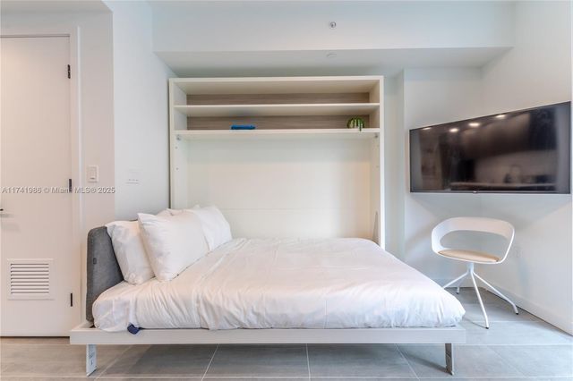 227 NE 2nd St 2610, Miami, FL 33132