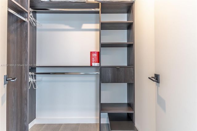 227 NE 2nd St 2610, Miami, FL 33132