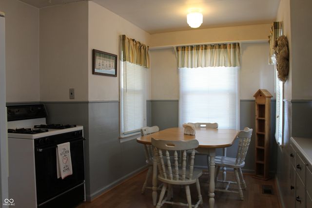 809 N Blish Street, Seymour, IN 47274