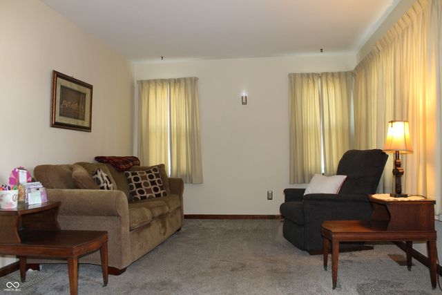 809 N Blish Street, Seymour, IN 47274