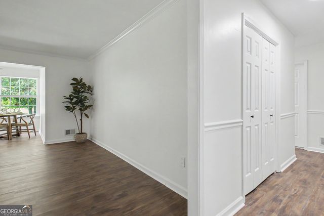105 Walden Way, Fayetteville, GA 30214