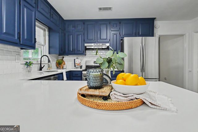 105 Walden Way, Fayetteville, GA 30214