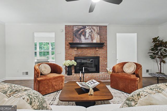 105 Walden Way, Fayetteville, GA 30214