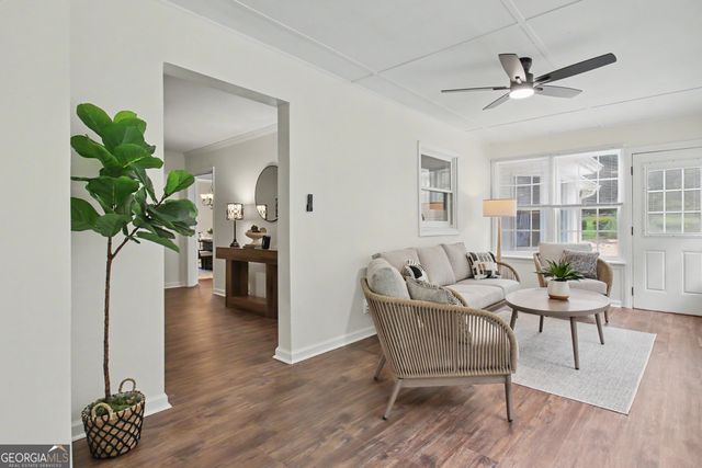 105 Walden Way, Fayetteville, GA 30214