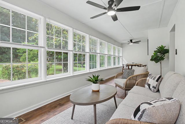 105 Walden Way, Fayetteville, GA 30214