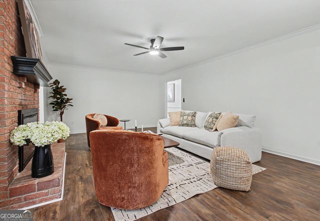 105 Walden Way, Fayetteville, GA 30214