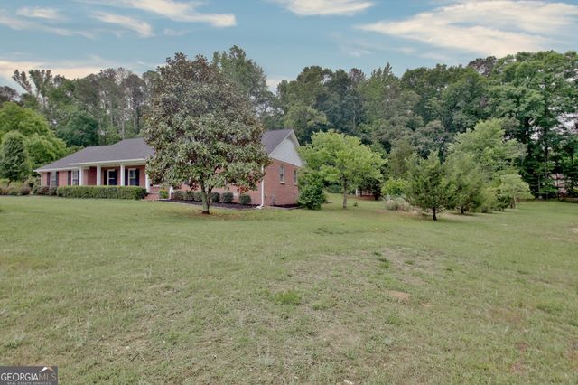 105 Walden Way, Fayetteville, GA 30214