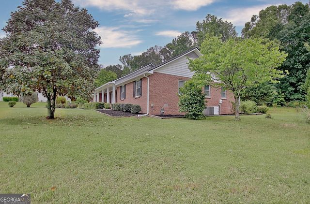105 Walden Way, Fayetteville, GA 30214