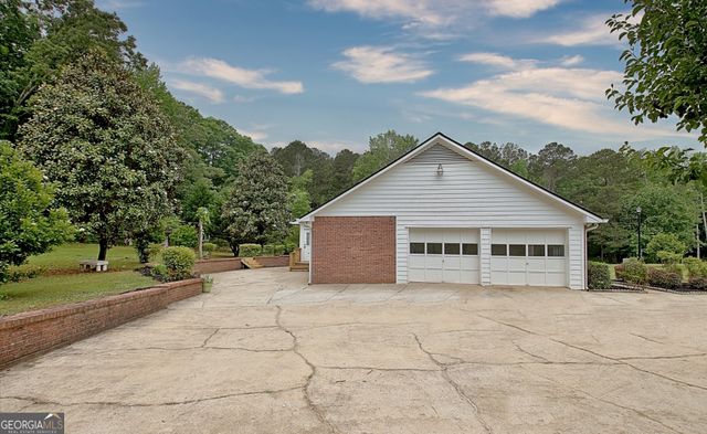 105 Walden Way, Fayetteville, GA 30214