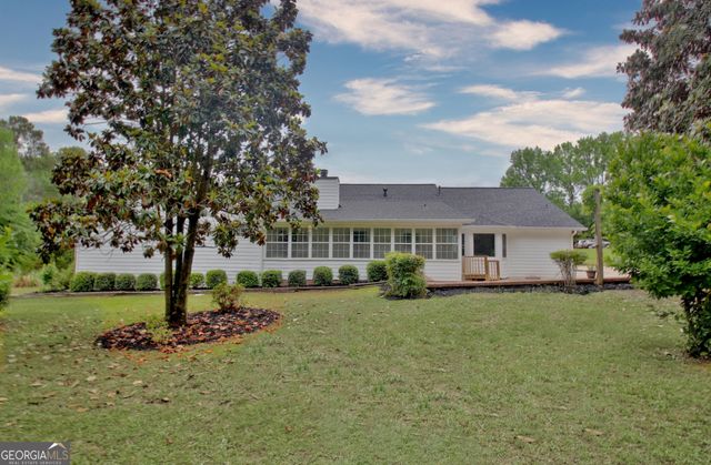 105 Walden Way, Fayetteville, GA 30214