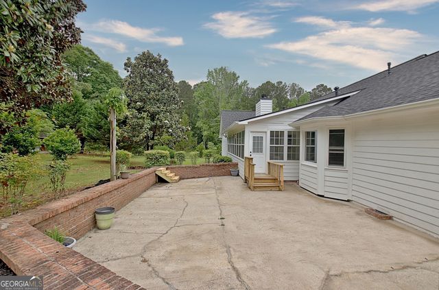 105 Walden Way, Fayetteville, GA 30214