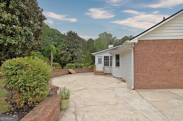 105 Walden Way, Fayetteville, GA 30214