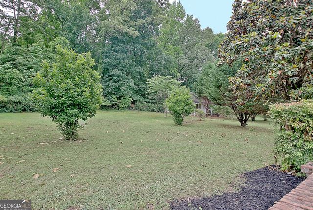 105 Walden Way, Fayetteville, GA 30214