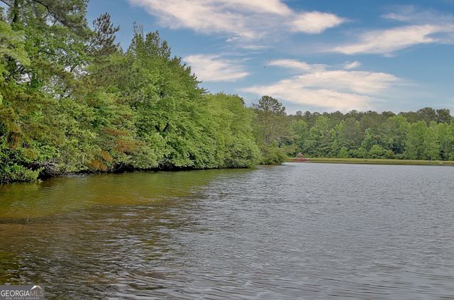 105 Walden Way, Fayetteville, GA 30214