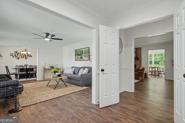 105 Walden Way, Fayetteville, GA 30214