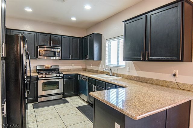 6982 Majestic Palm Drive, Las Vegas, NV 89122