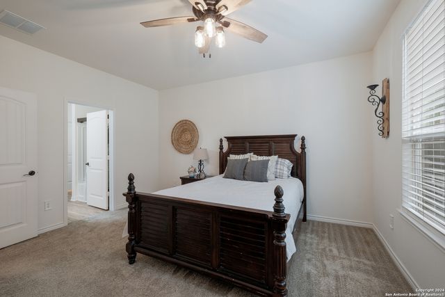 627 ANTHEM LN, New Braunfels, TX 78132