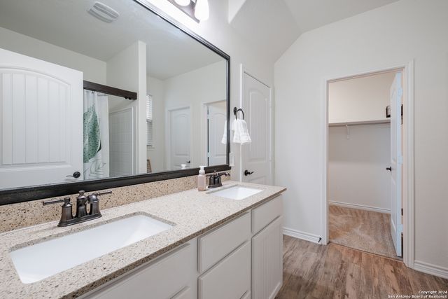 627 ANTHEM LN, New Braunfels, TX 78132