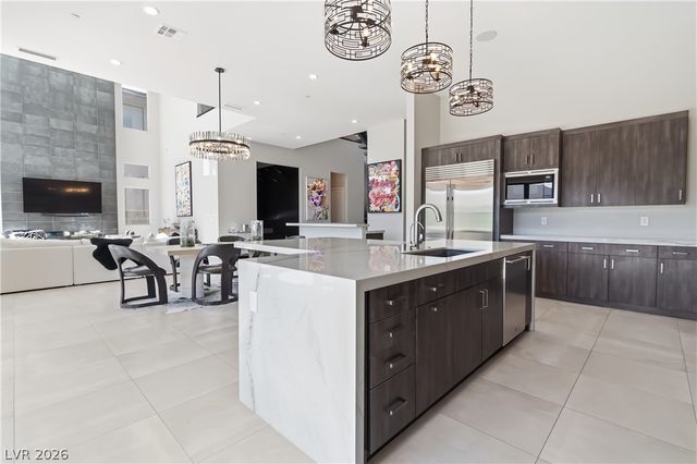 10741 Steel Ridge Court, Las Vegas, NV 89135