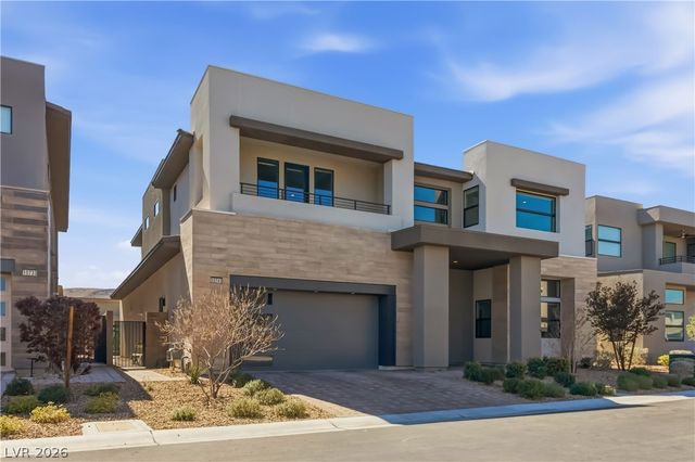 10741 Steel Ridge Court, Las Vegas, NV 89135