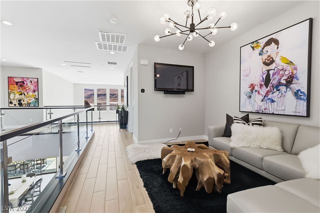 10741 Steel Ridge Court, Las Vegas, NV 89135