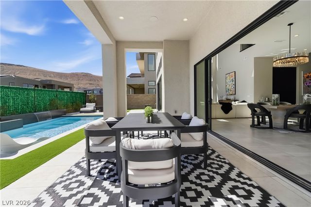 10741 Steel Ridge Court, Las Vegas, NV 89135